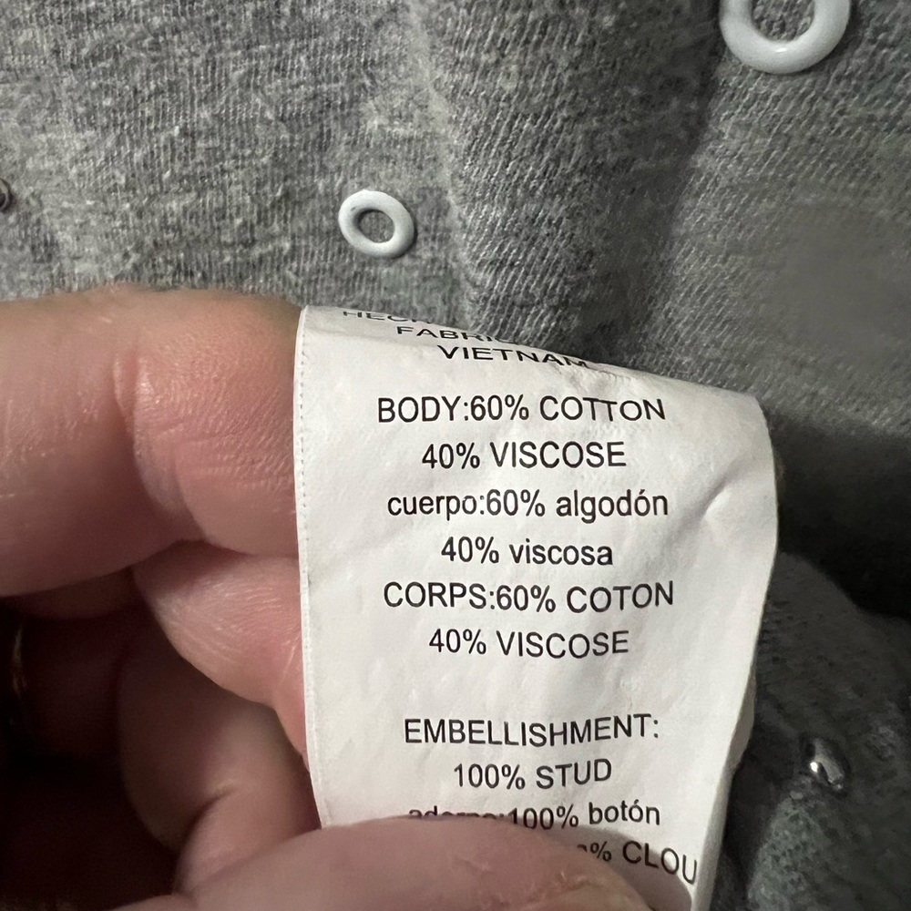 A Michael Kors grey t-shirt in size small - Picture 4 of 6